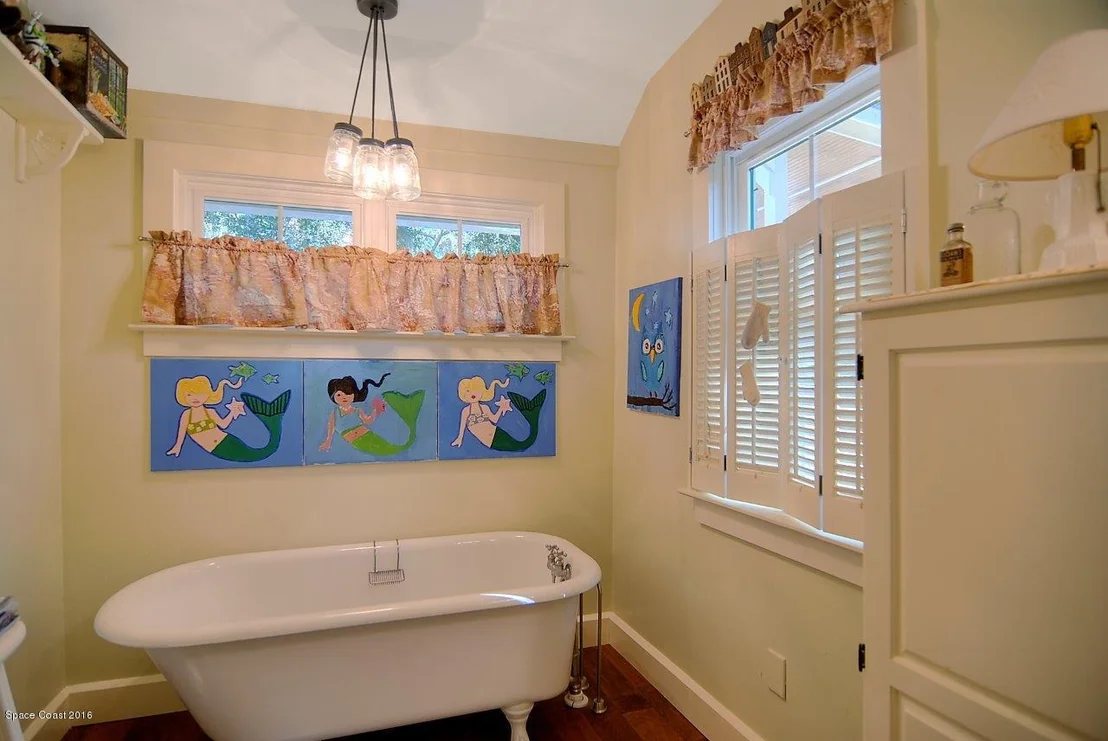 Photo of 27 Barton Avenue