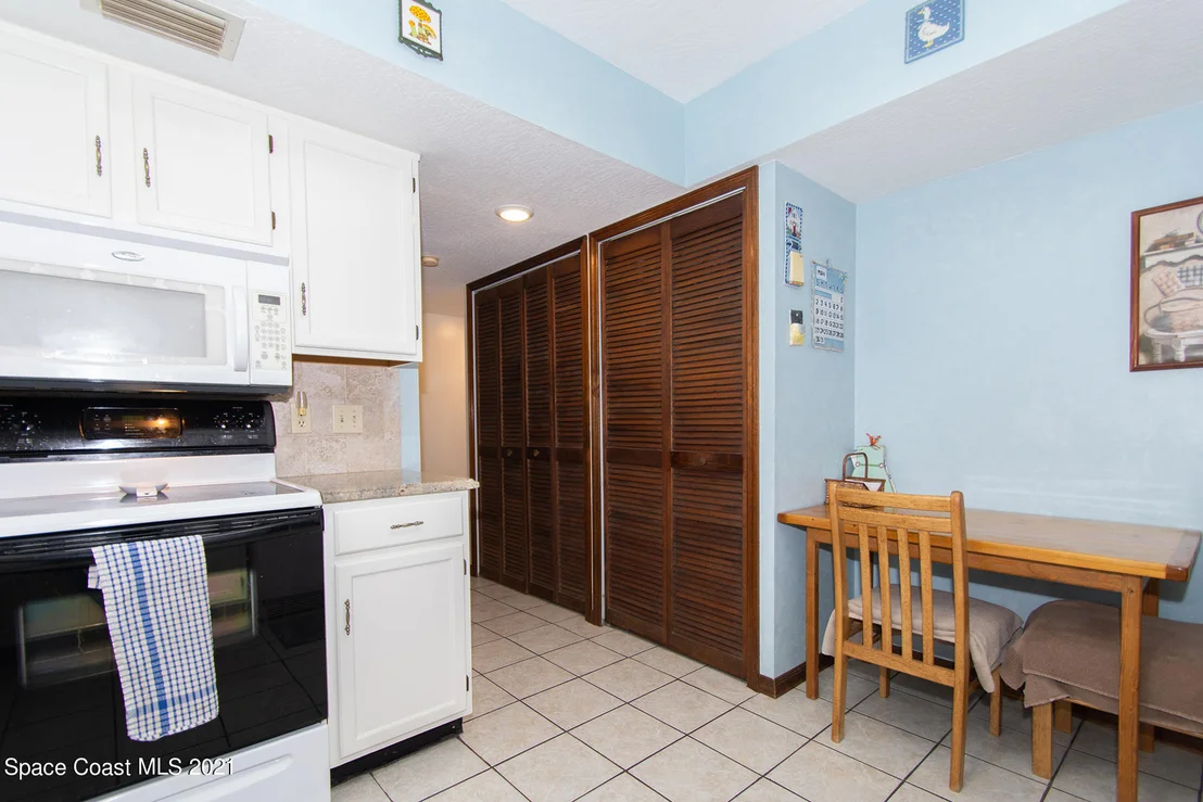 Photo of 1190 Grant Road