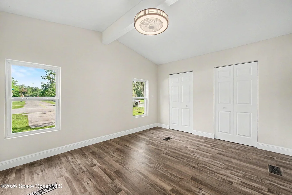 Photo of 24414 Maxwell Street