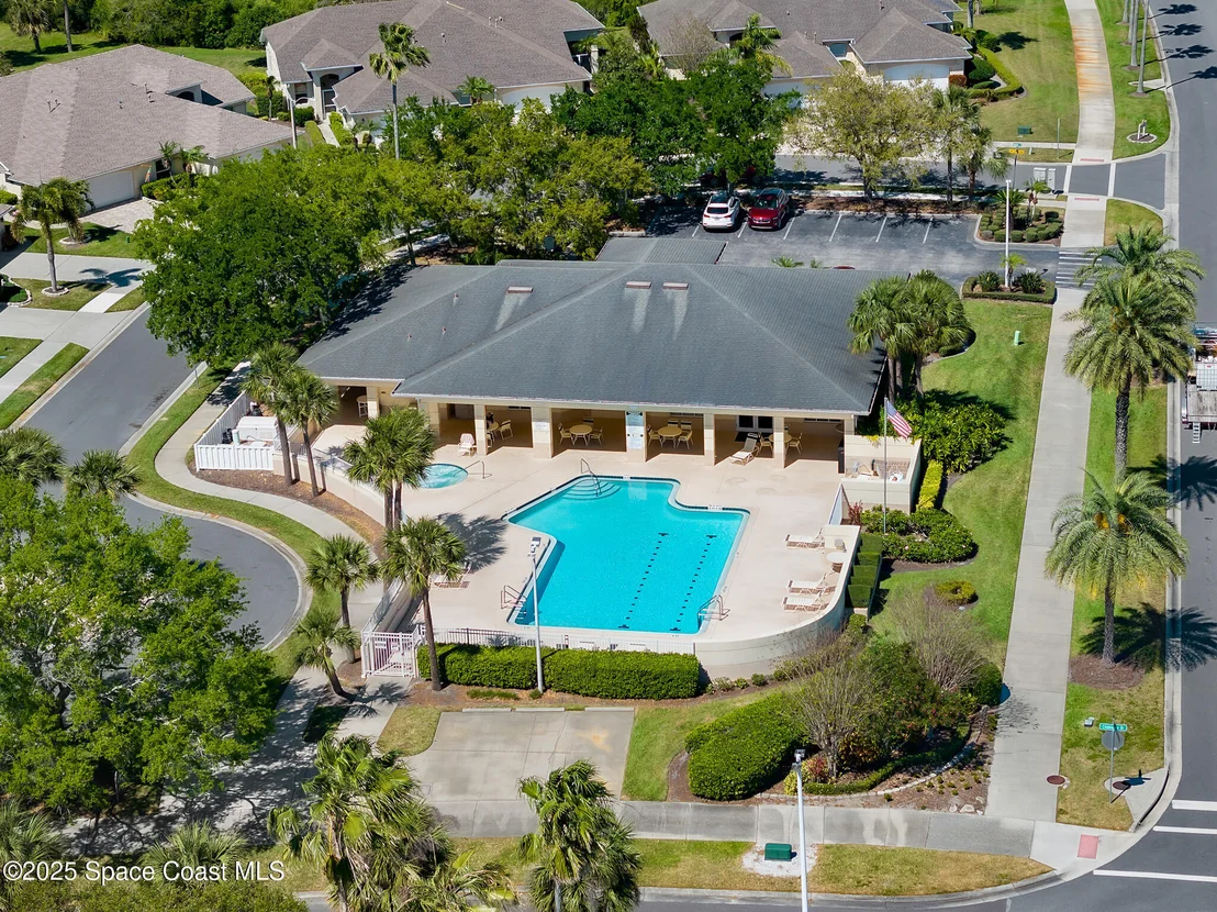 Photo of 2596 Addington Circle