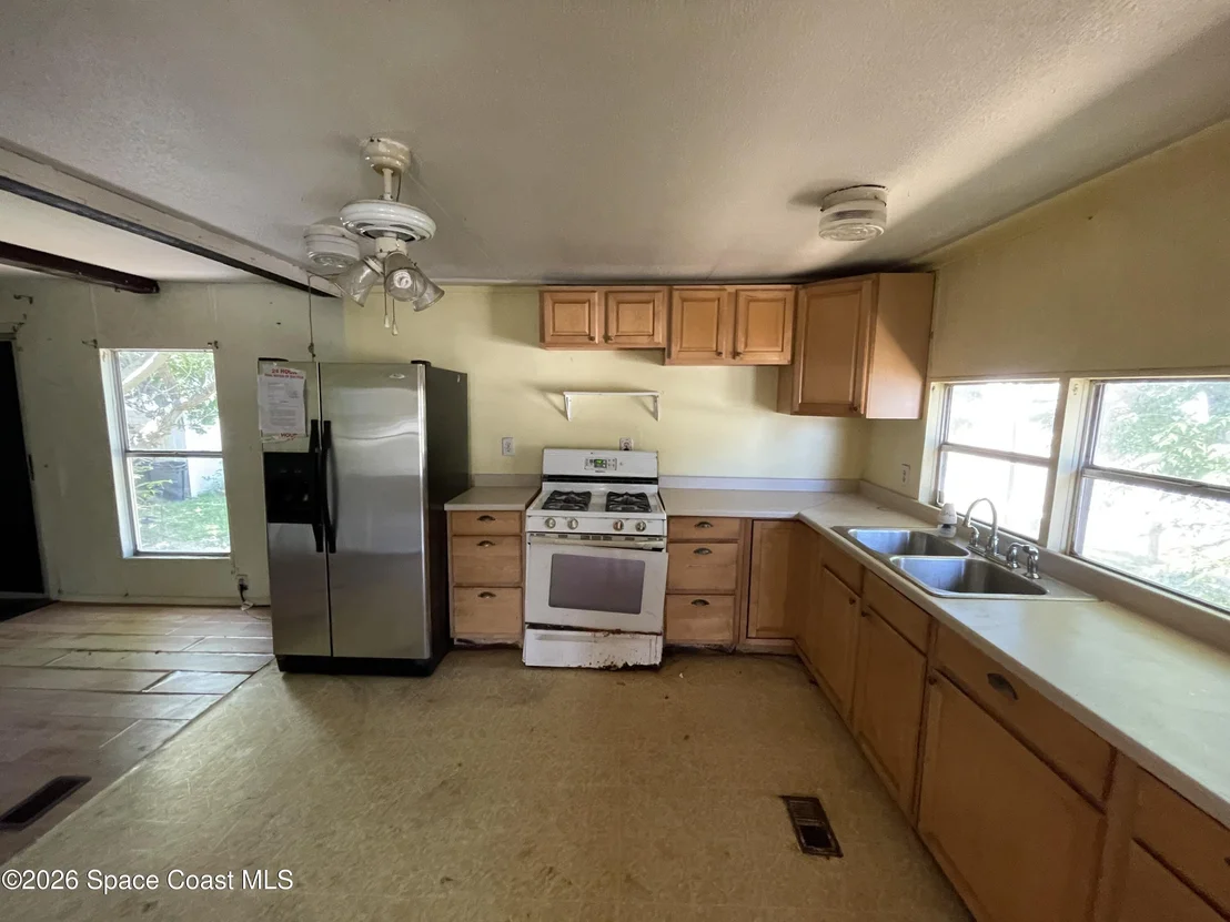 Photo of 1168 Luther Drive