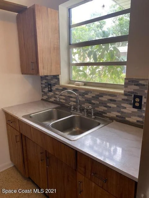 Photo of 810 Glenmore Circle