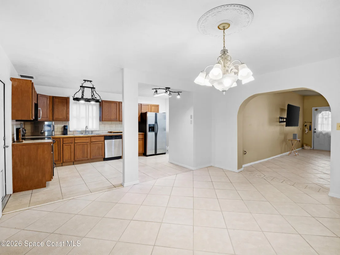 Photo of 1209 Vanderbilt Lane