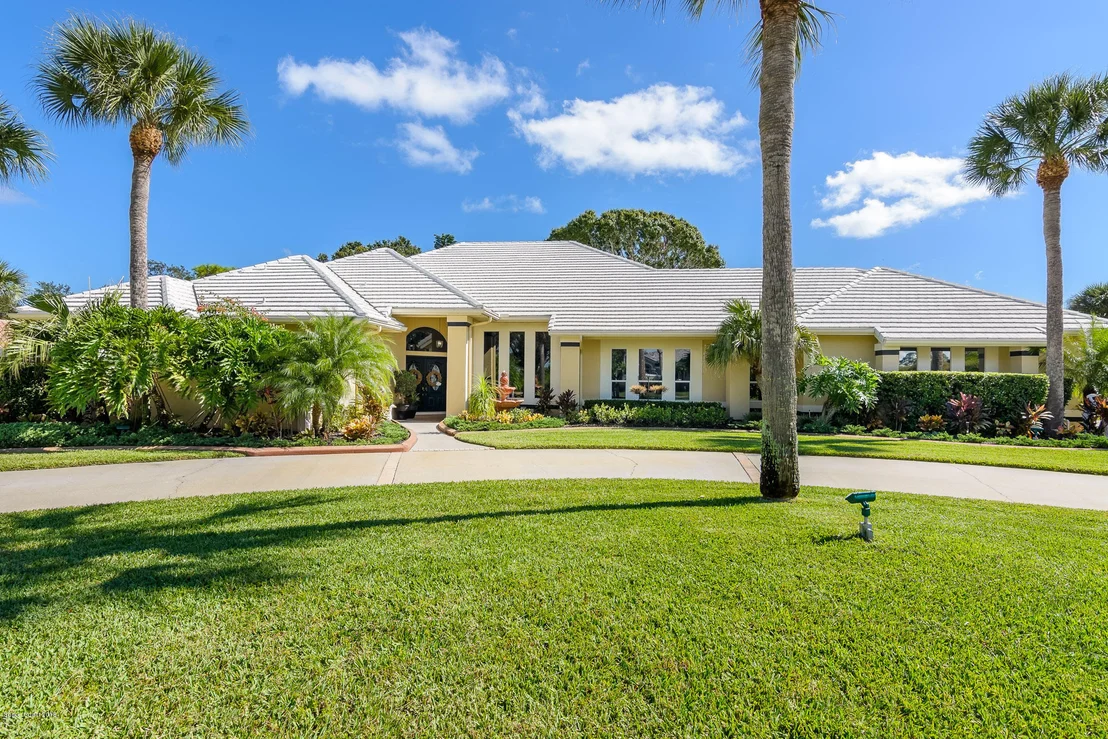 Photo of 789 Oak Park Drive