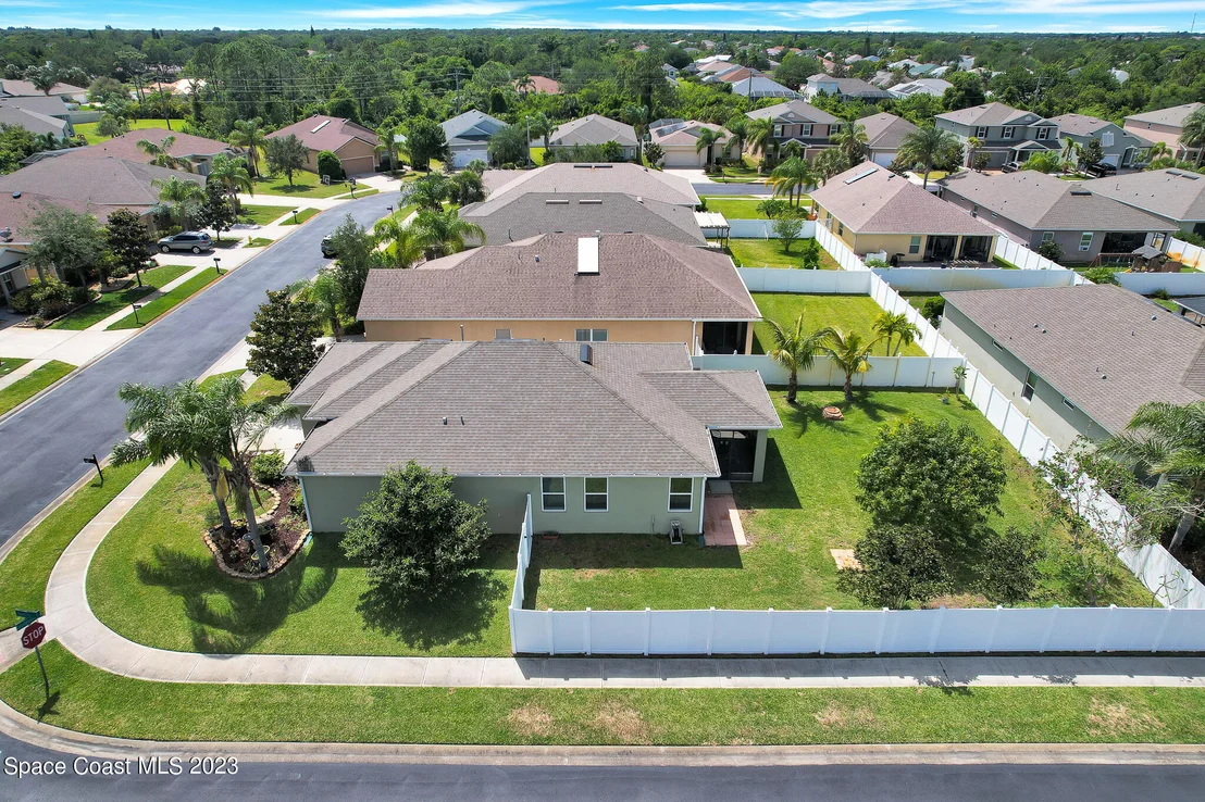 Photo of 3211 Constellation Drive