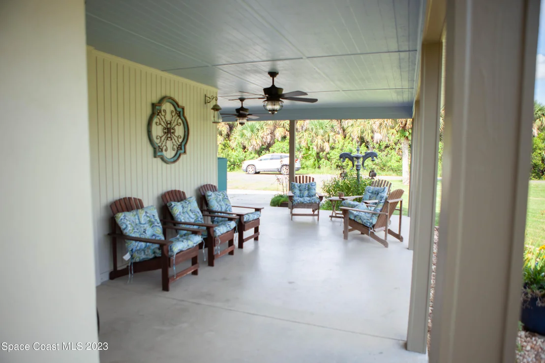 Photo of 2865 Lionel Road