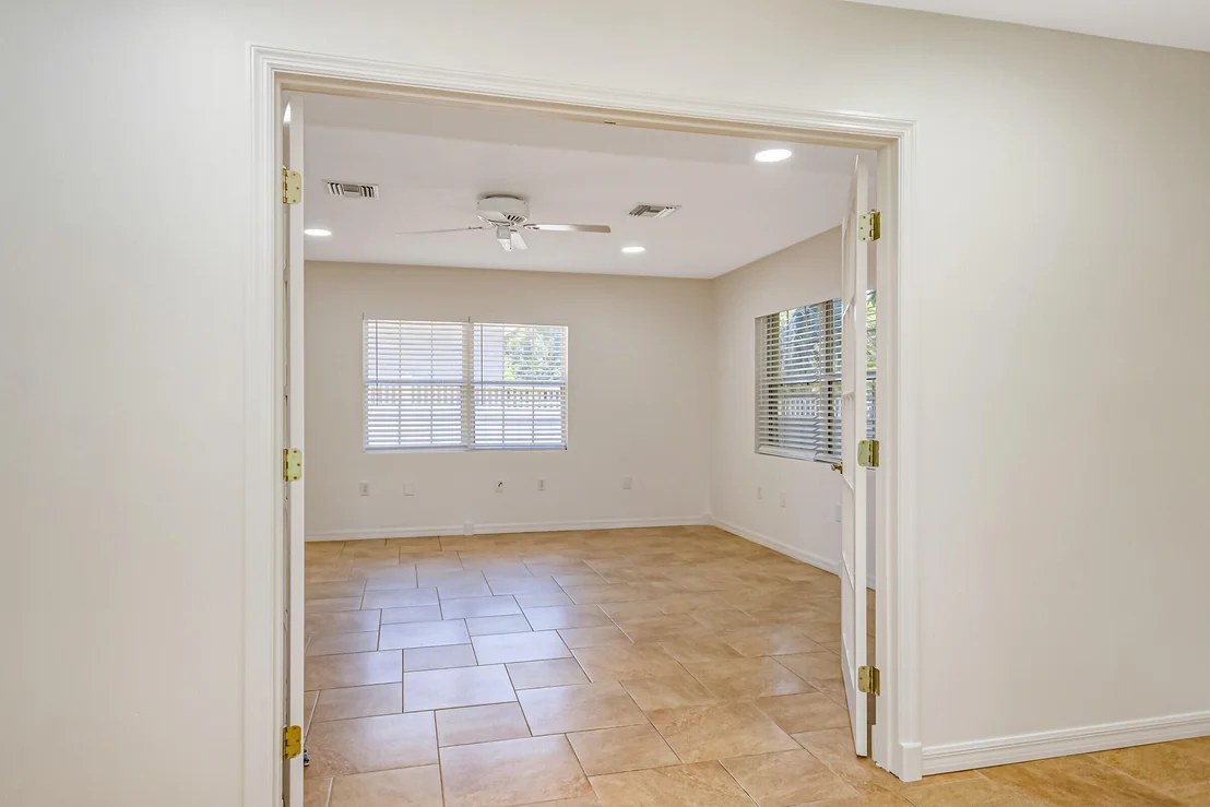 Photo of 407 Par Avenue