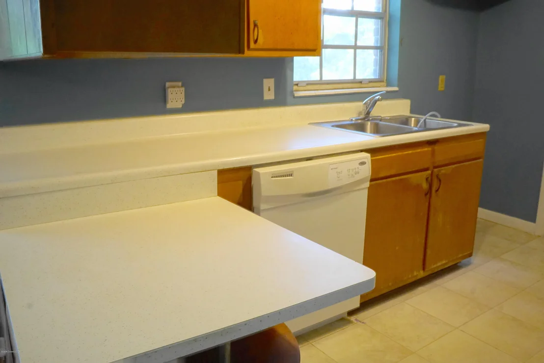Photo of 635 Orange Court