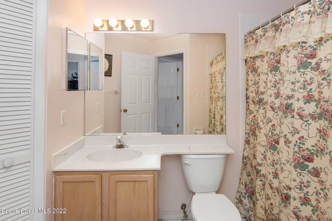 Photo of 1050 Fieldstone Drive