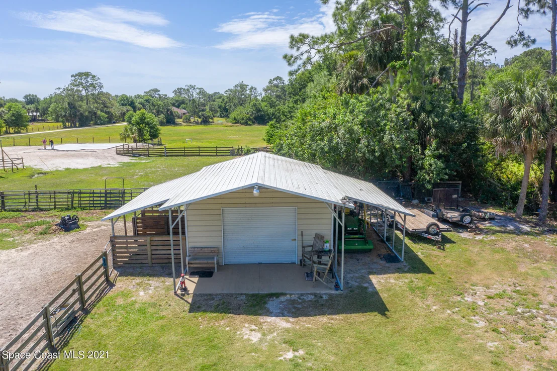 Photo of 3635 Hield Road