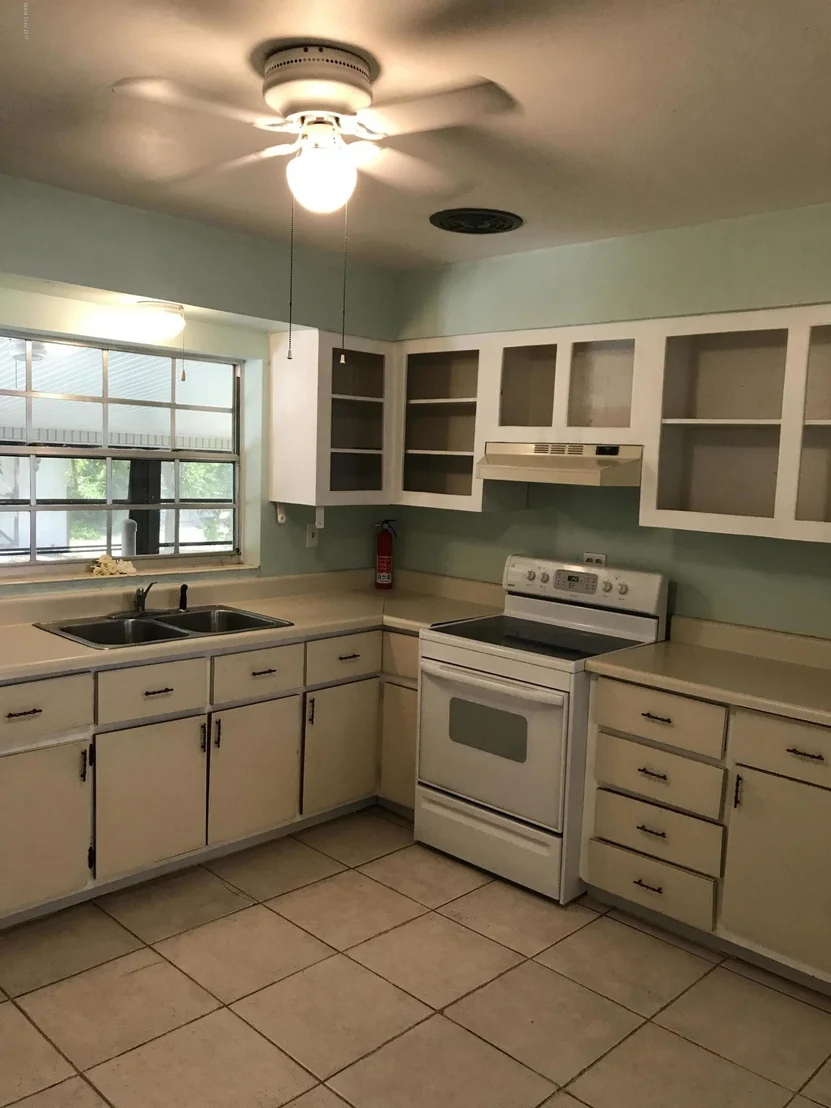 Photo of 505 Camellia Drive