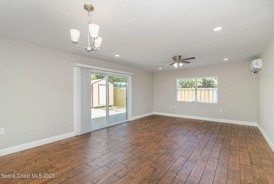 Photo of 470 Espanol Avenue