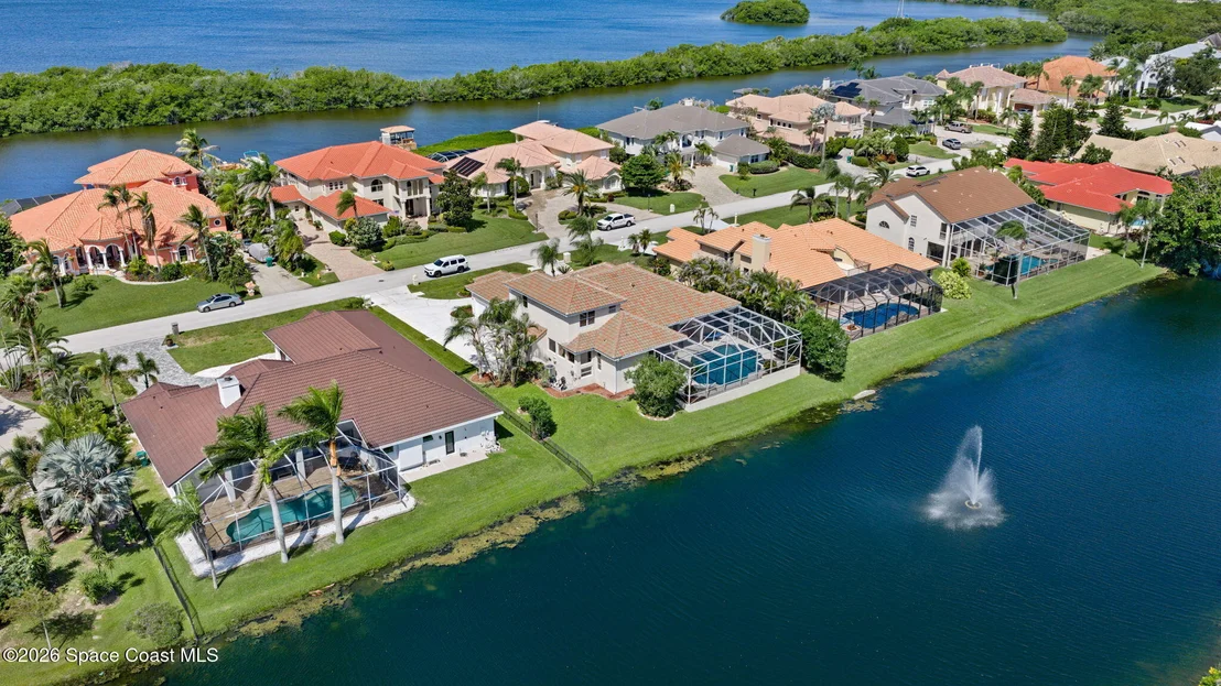 Photo of 347 Lanternback Island Drive