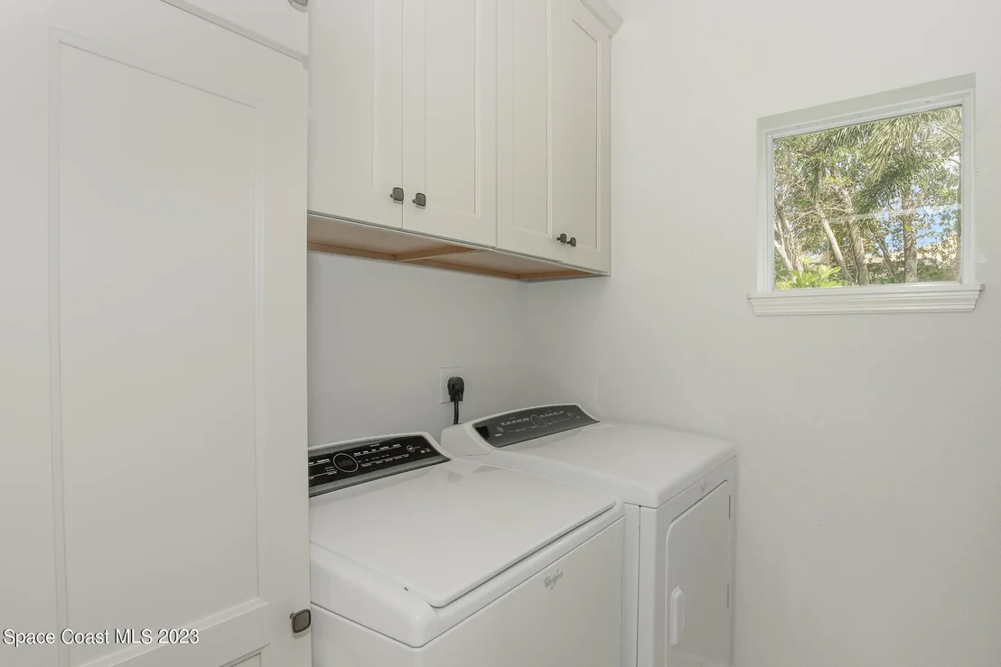 Photo of 413 N Indian River Drive