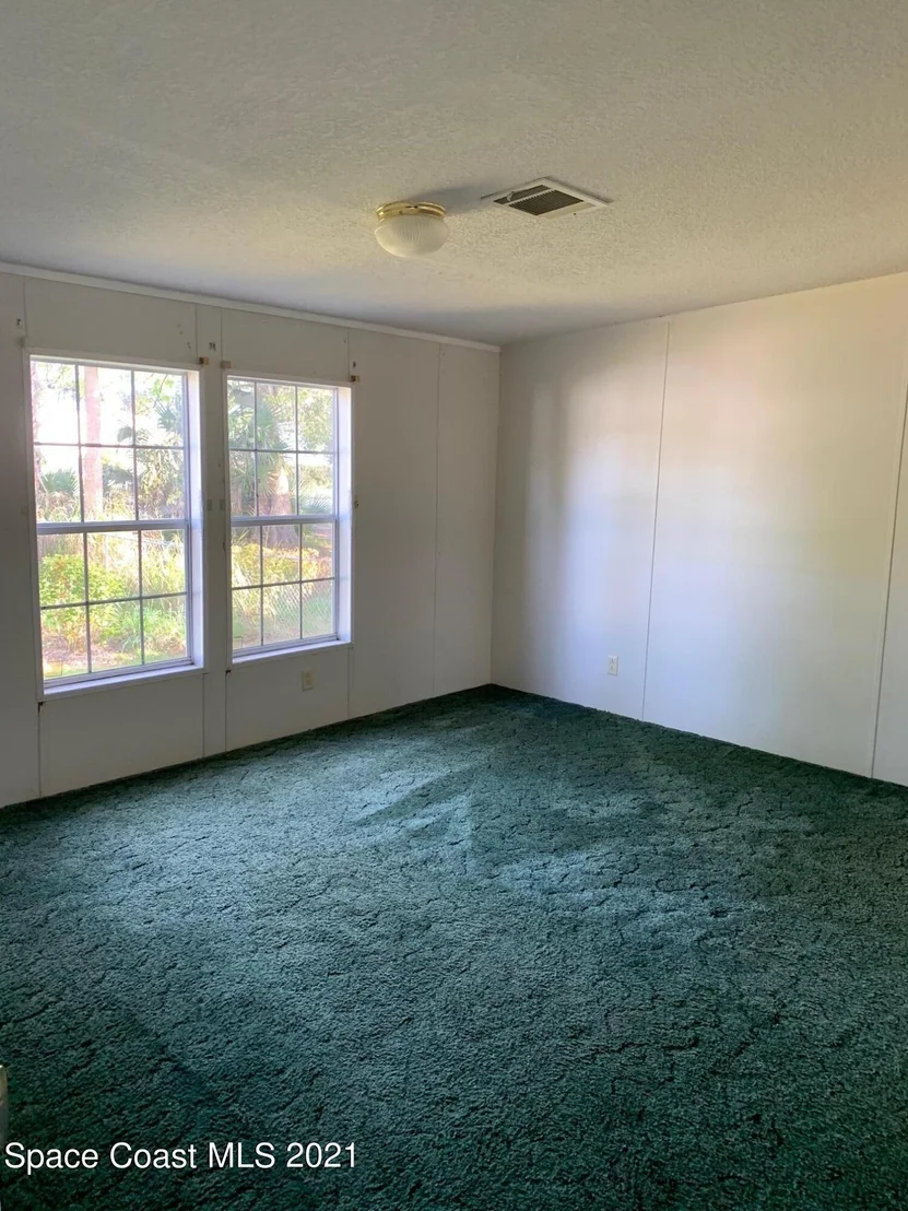 Photo of 351 Broadway Boulevard