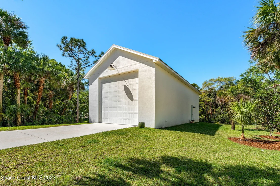 Photo of 5655 Willoughby Drive