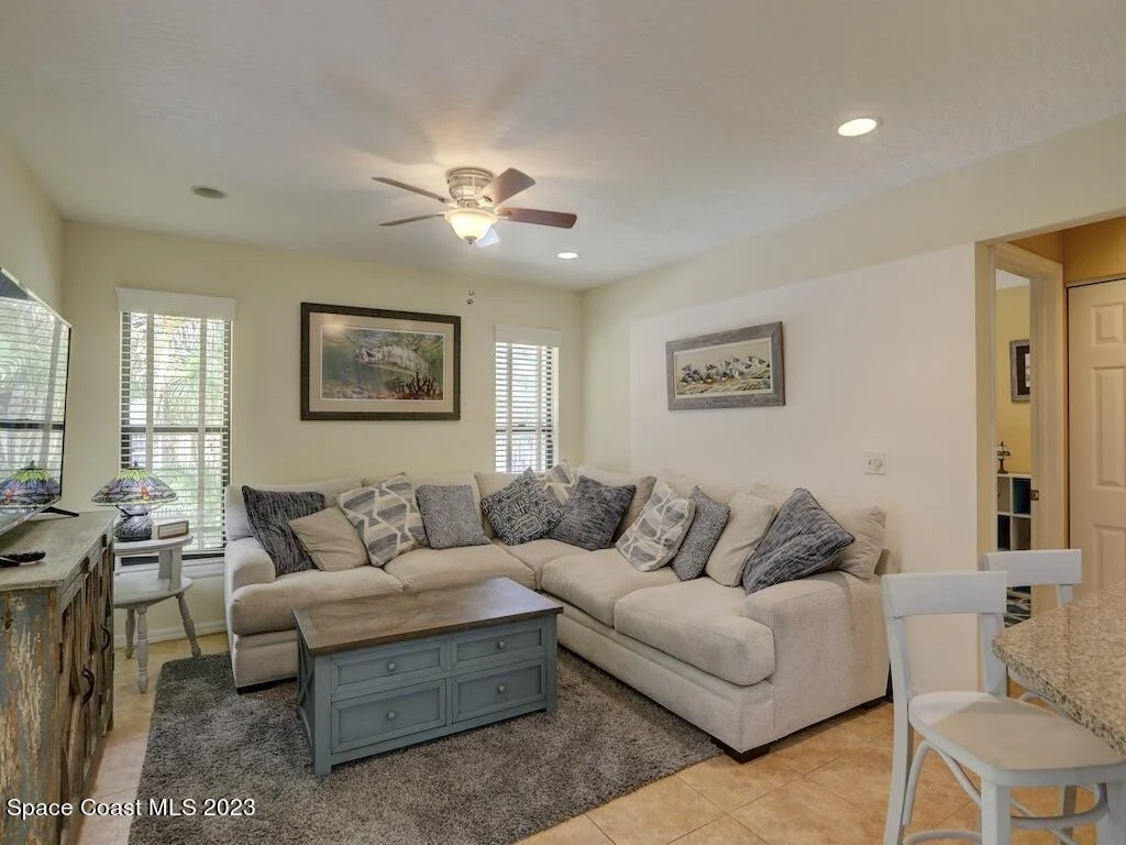 Photo of 9850 Oak