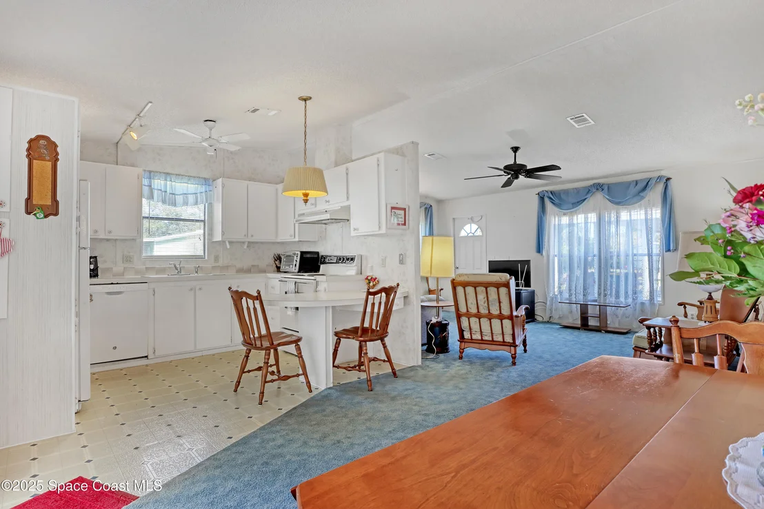 Photo of 4438 Twin Lakes Drive
