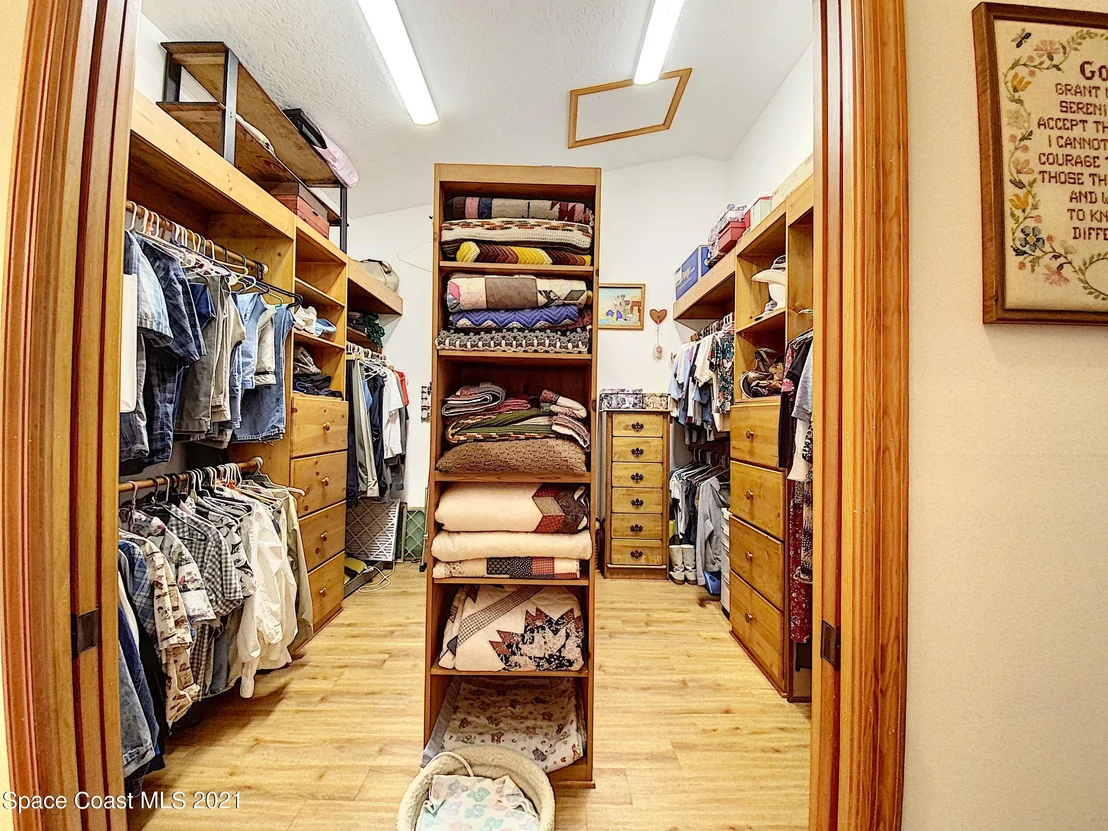 Photo of 1351 Grant Road