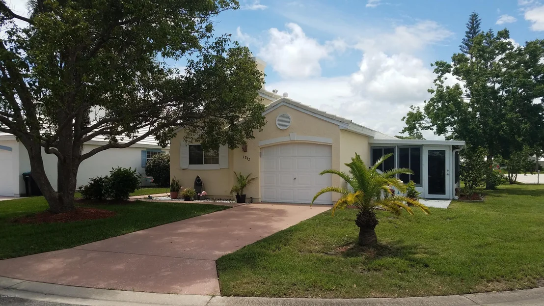 Photo of 1942 Elderberry Court NE