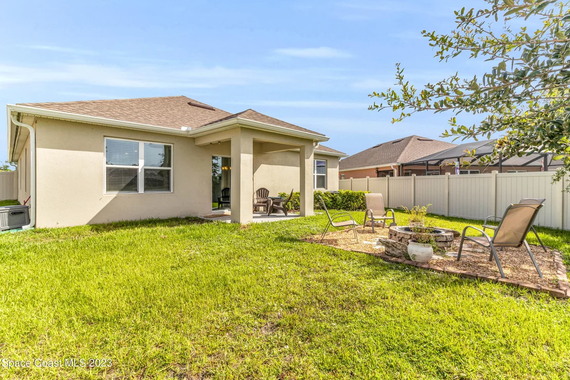 Photo of 849 Forest Trace Circle
