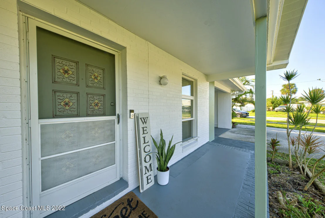 Photo of 1121 Daytona Drive NE