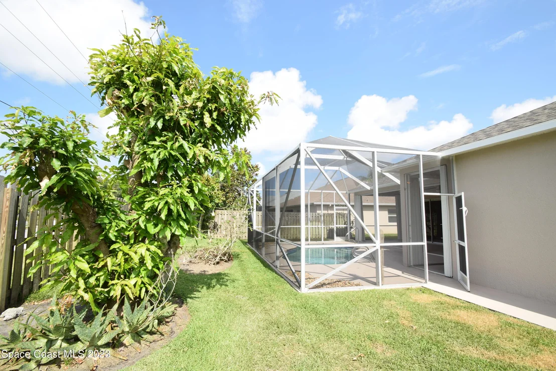 Photo of 2223 Woodfield Circle