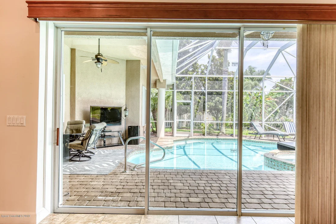 Photo of 979 Warbler Court