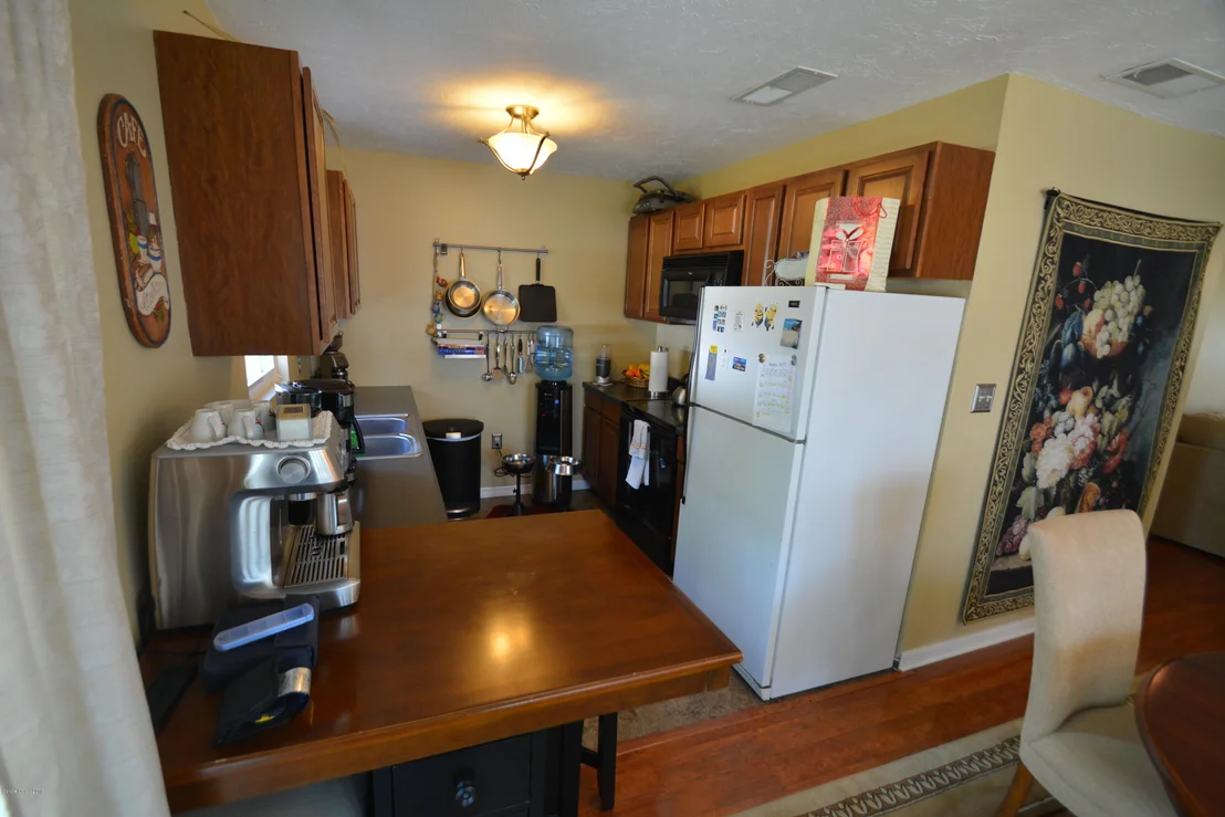 Photo of 4544 Alfred Street