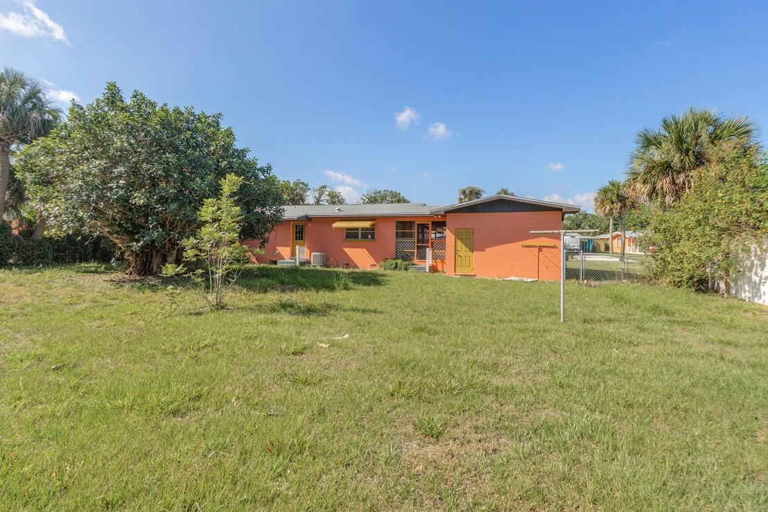 Photo of 114 Lagoon Avenue