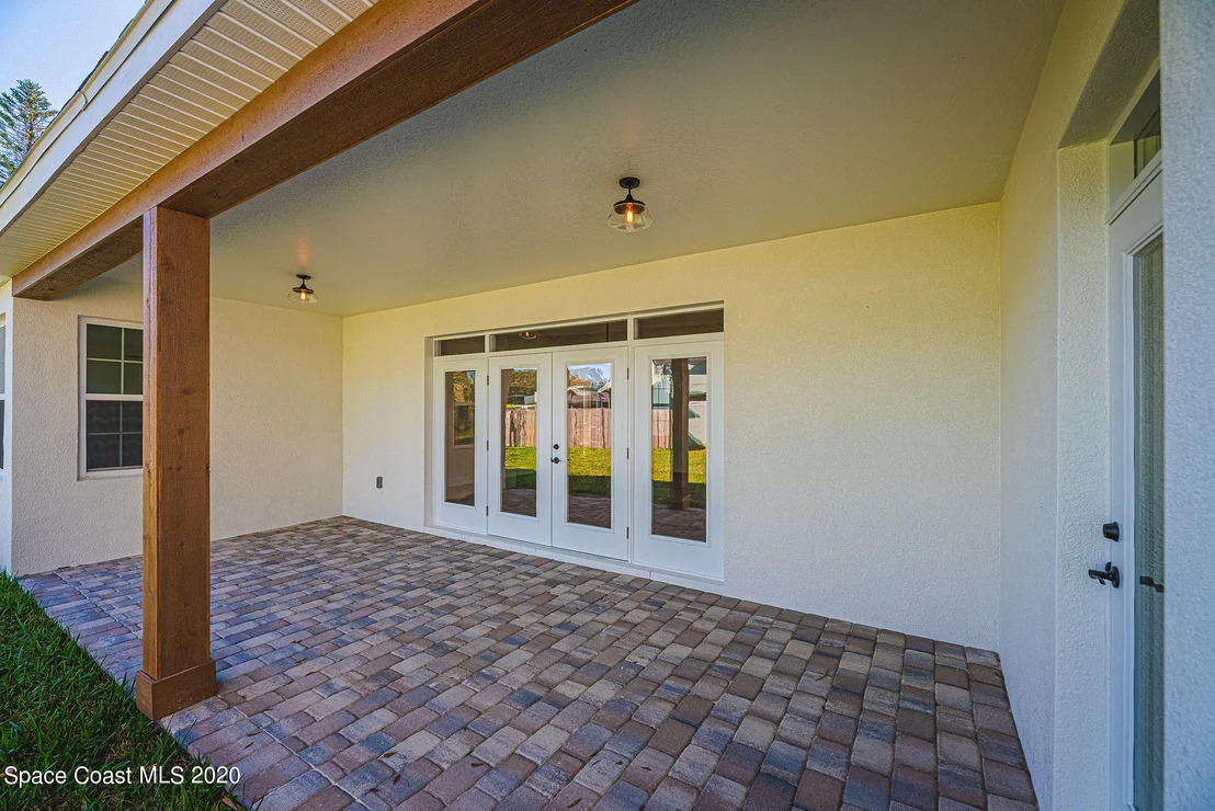 Photo of 431 Crescent Drive