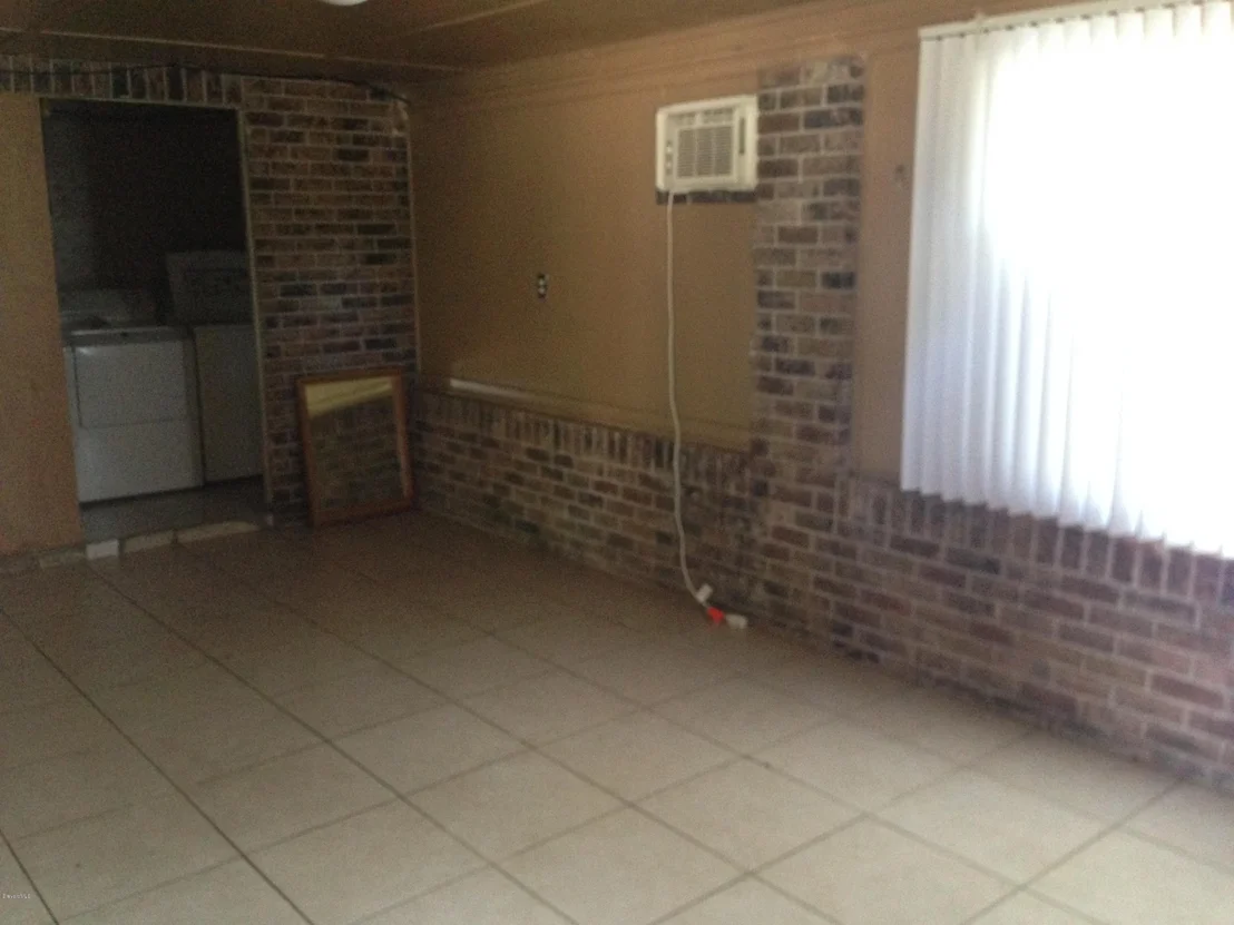Photo of 151 Pinecrest Street