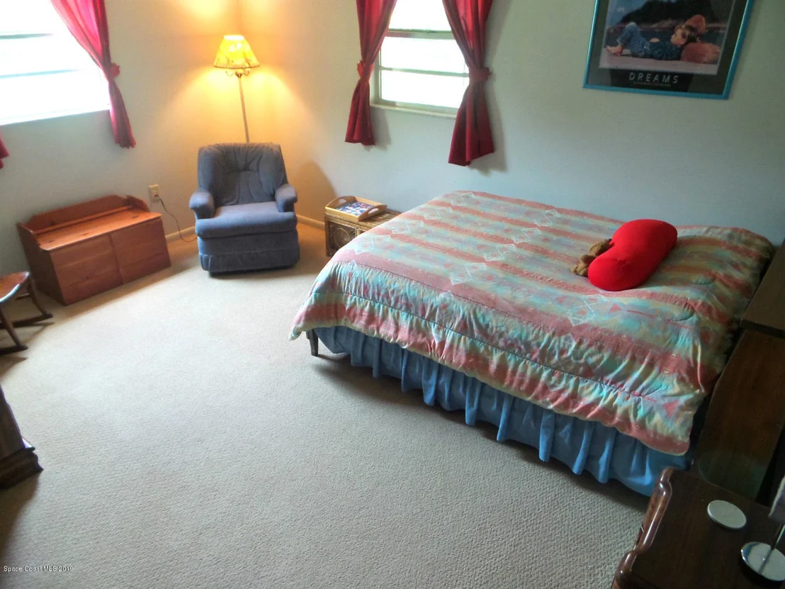 Photo of 612 Dundee Circle