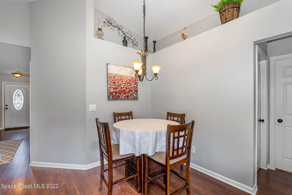 Photo of 4921 Buttonwood Drive