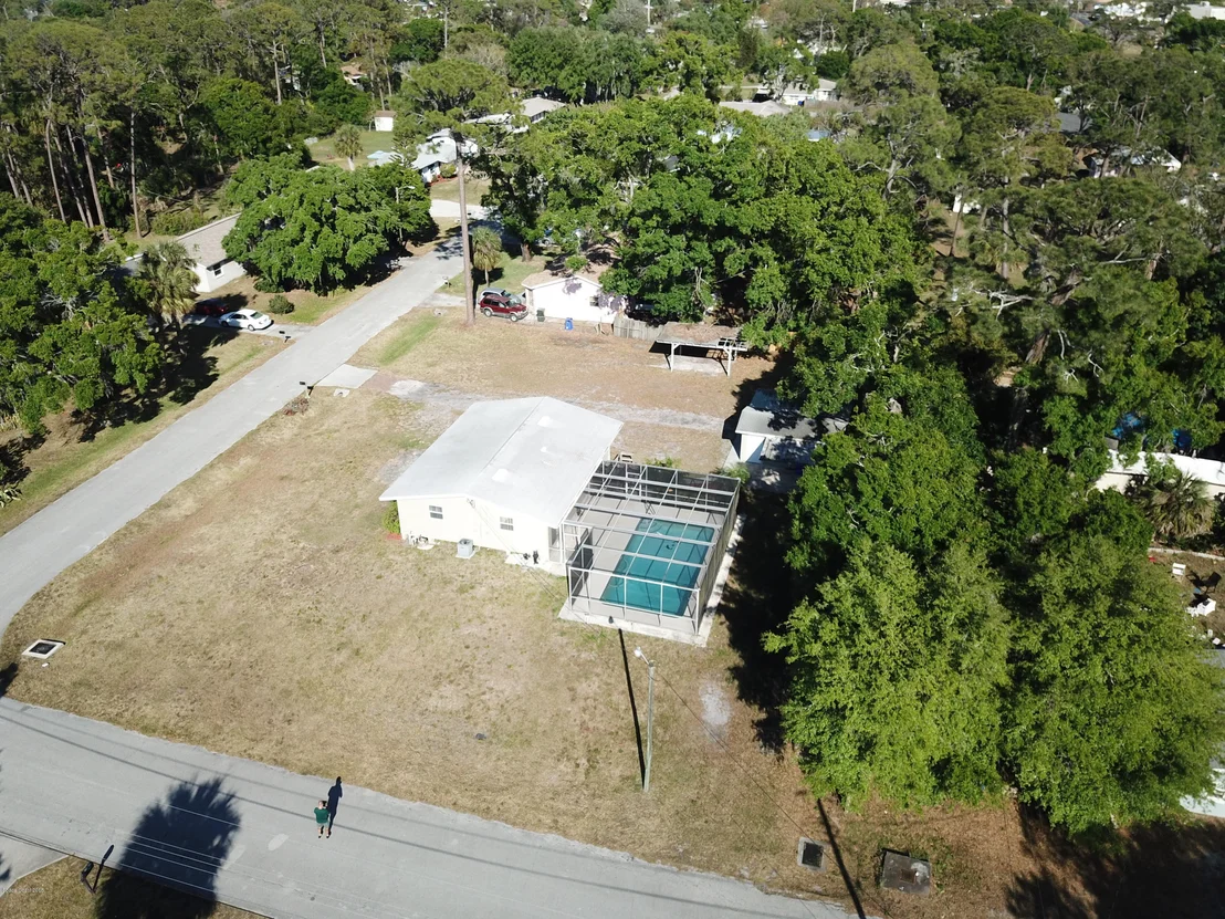 Photo of 1053 Bernice Road