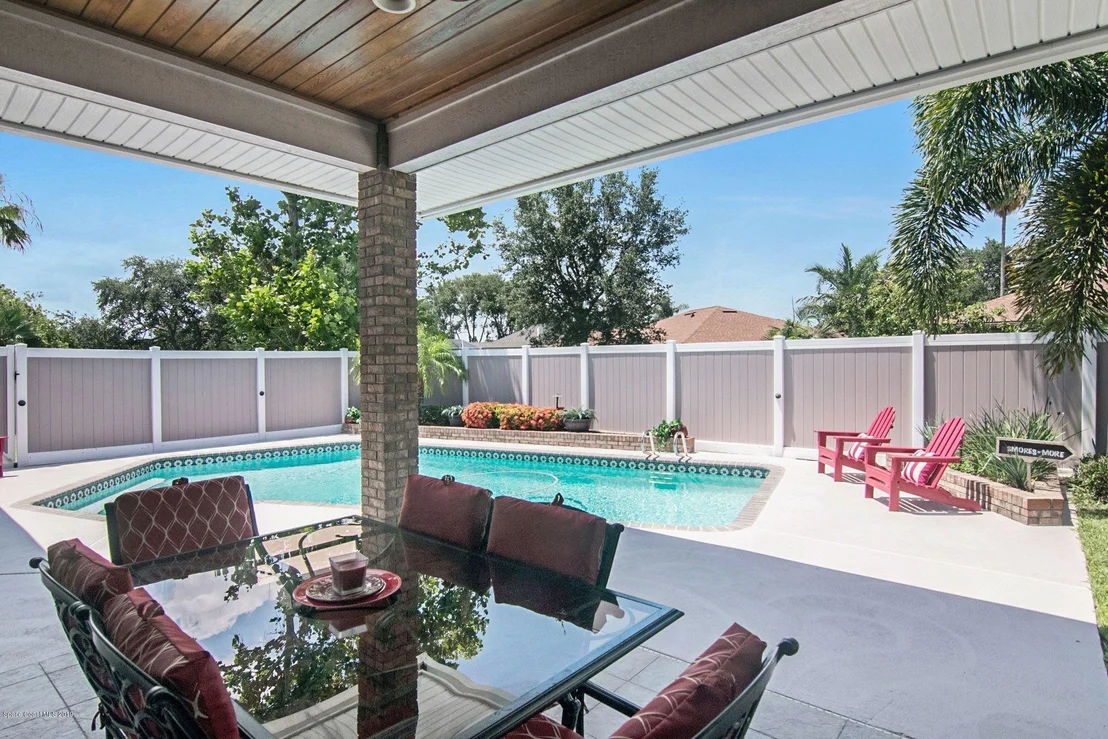 Photo of 1242 Silver Lake Drive