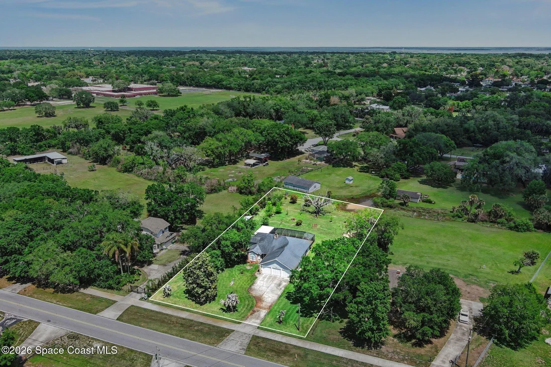 Photo of 1205 War Eagle Boulevard