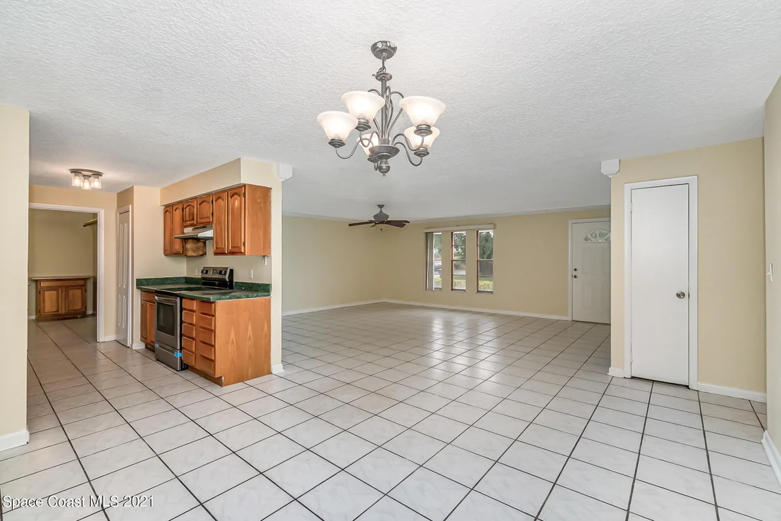 Photo of 1099 Hermosa Drive