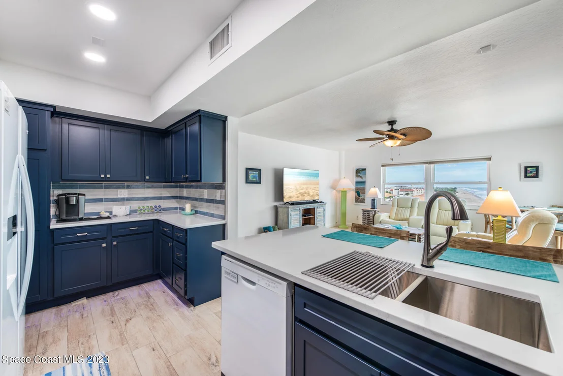 Photo of Unit 607 at 205 Highway A1a