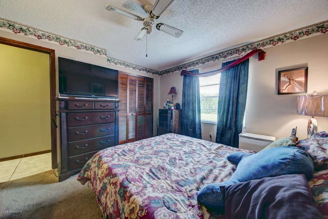 Photo of 1008 Sycamore Drive
