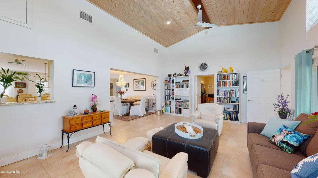 Photo of 448 Sparrow Drive