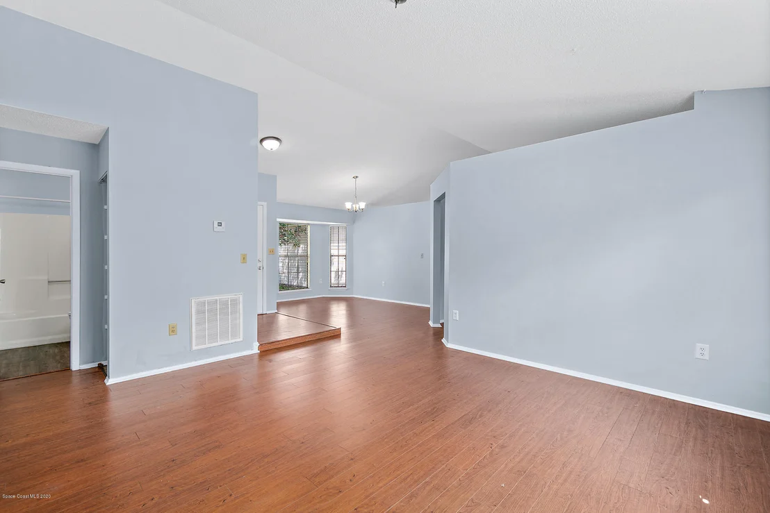 Photo of 6437 Fairchild Avenue