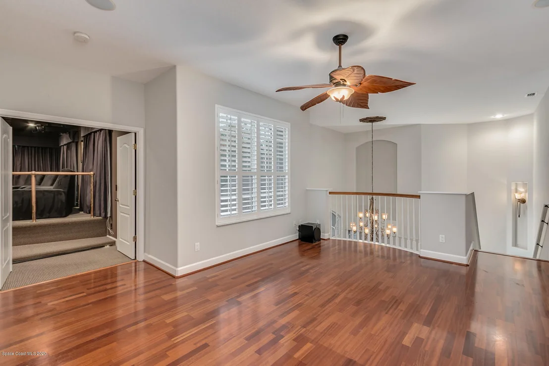 Photo of 5905 Newbury Circle