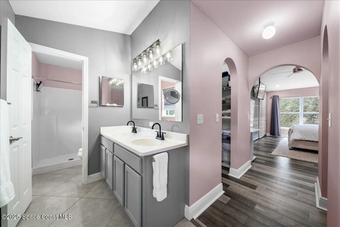 Photo of 6005 Edison Street