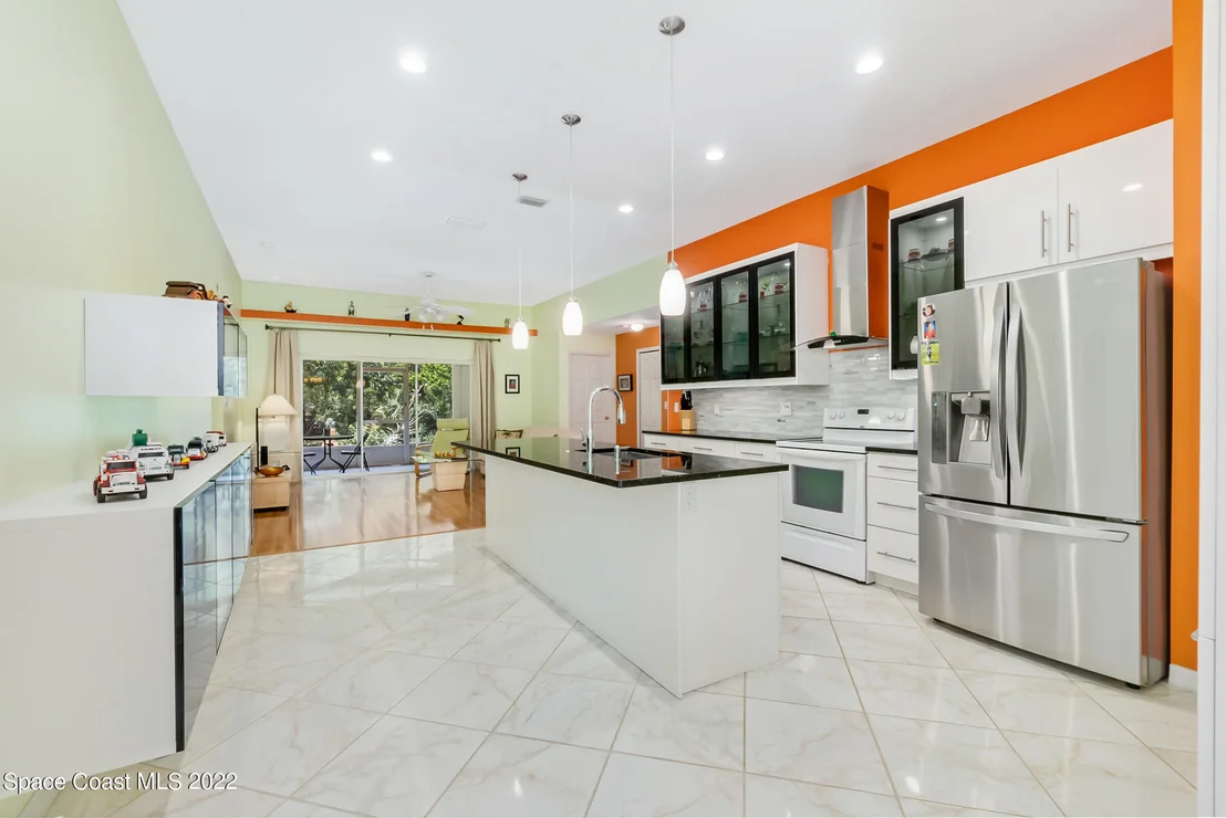 Photo of 2391 Stratford Pointe Drive