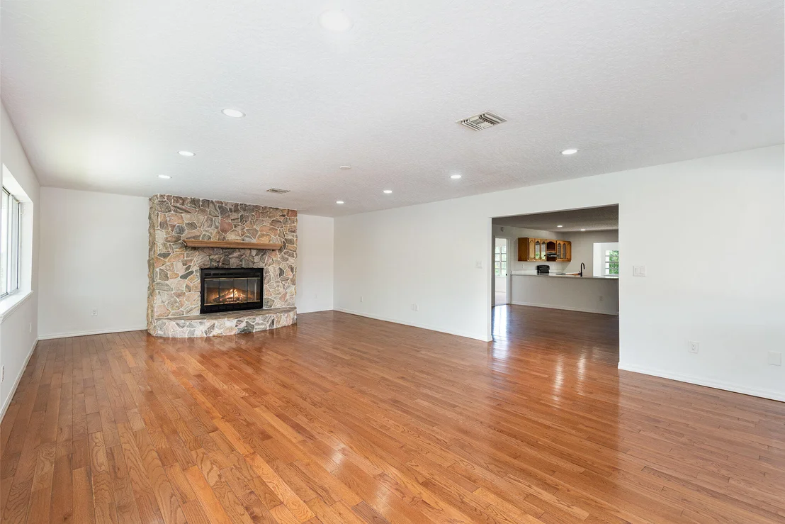 Photo of 2334 Holder Road