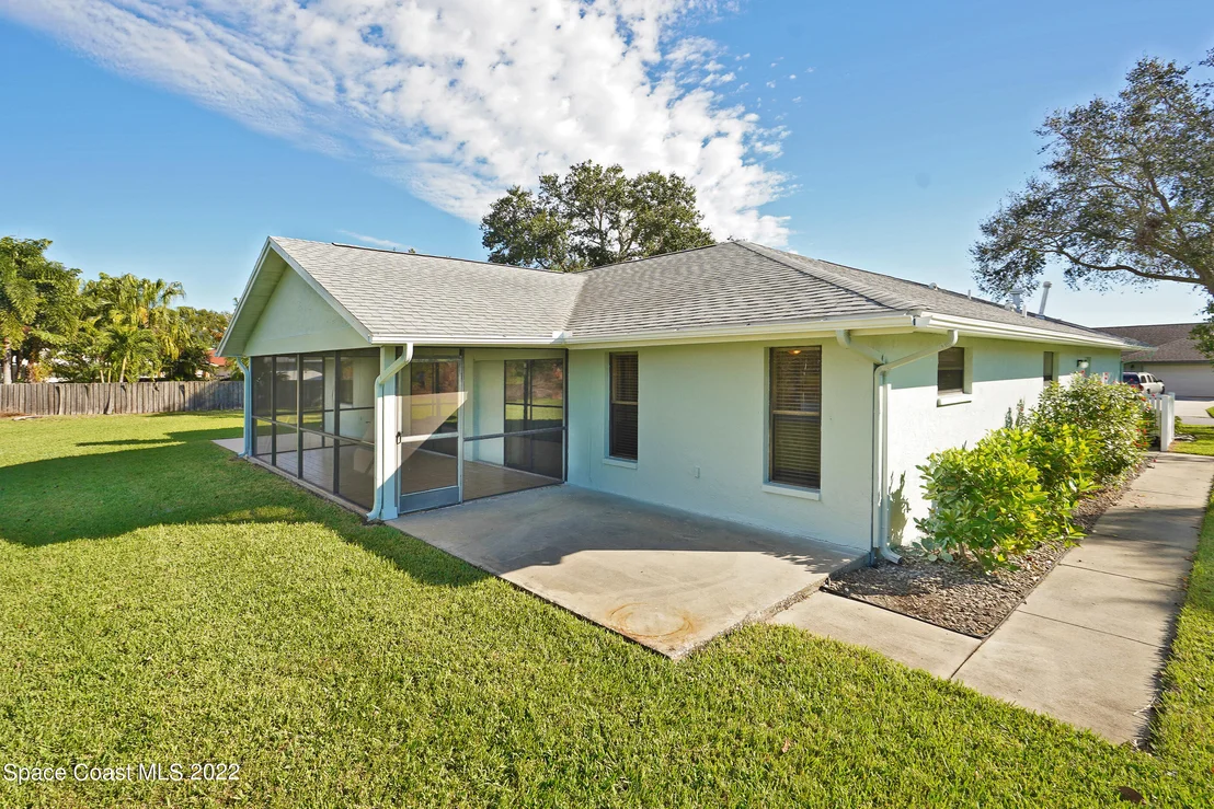Photo of 452 Crystal Lake Drive