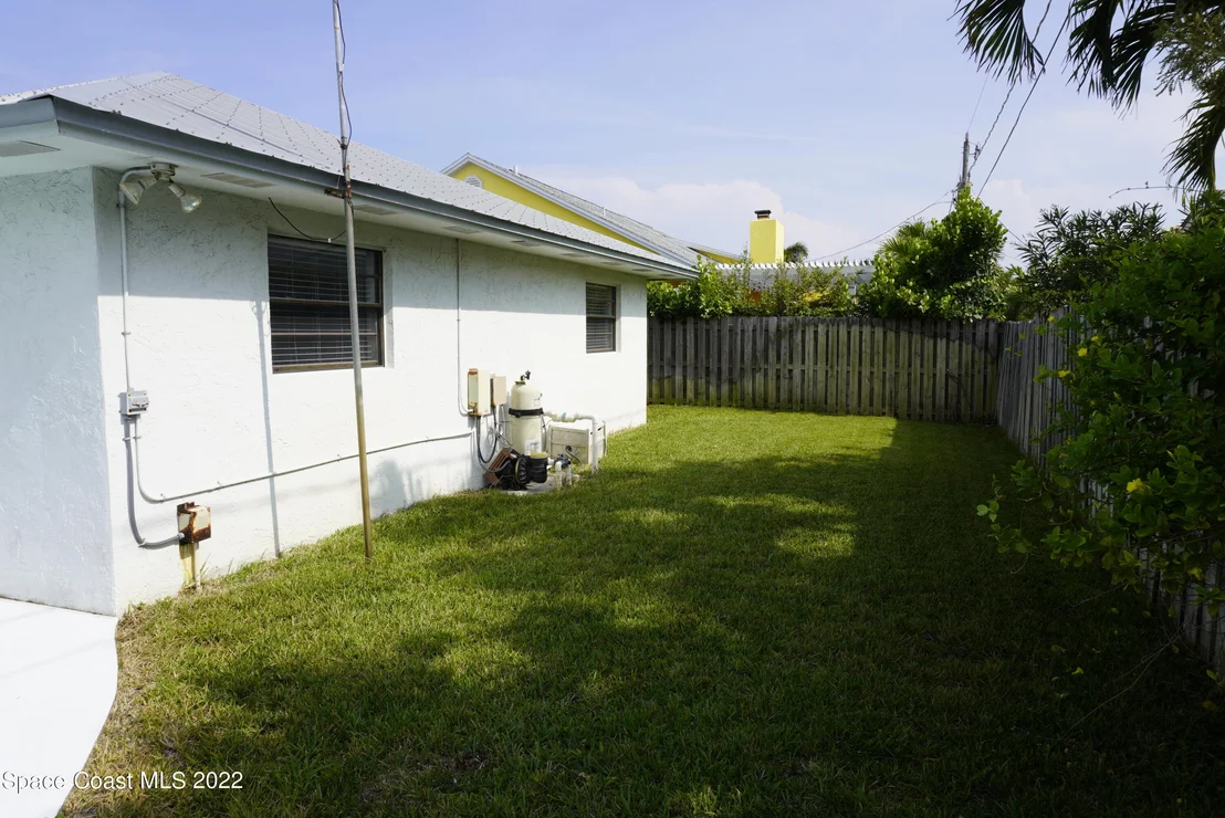 Photo of 710 Hibiscus Drive
