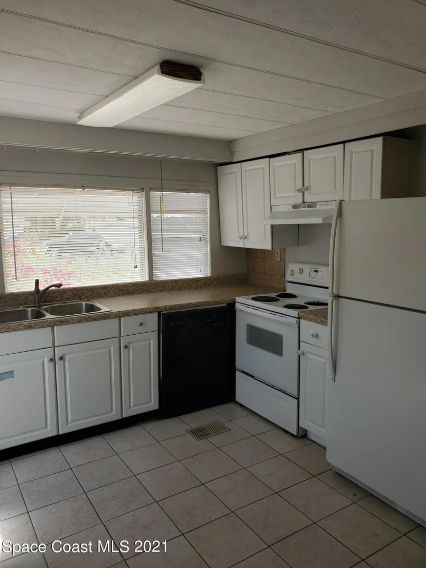 Photo of 313 Booth Street