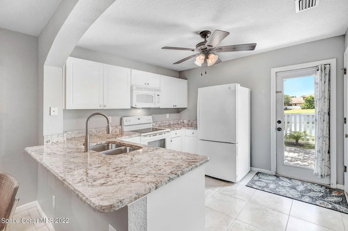 Photo of Unit 103 at 855 Luminary Circle